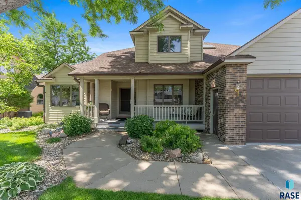 6013 W Winterberry Cir, Sioux Falls, SD 57106