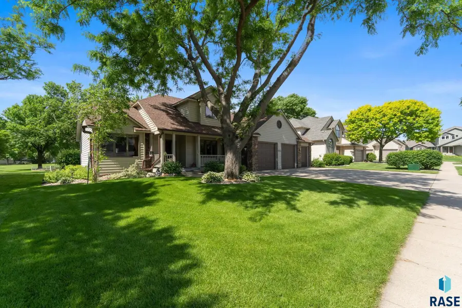 6013 W Winterberry Cir, Sioux Falls, SD 57106 - #3