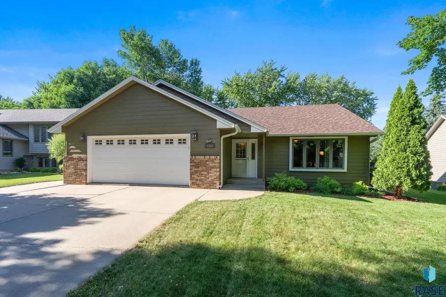 5500 W 53rd St, Sioux Falls, SD 57106 - #2