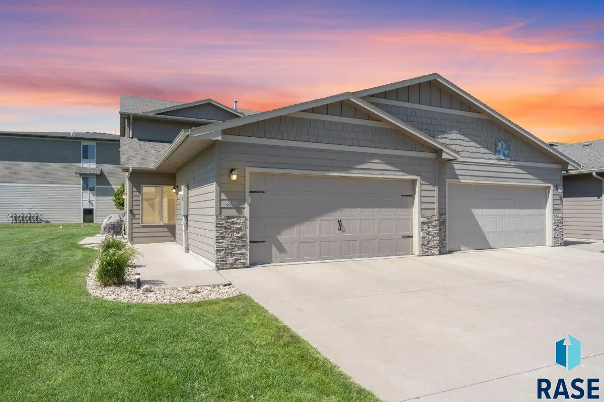 4430 W Kinsley Pl, Sioux Falls, SD 57108 - #1
