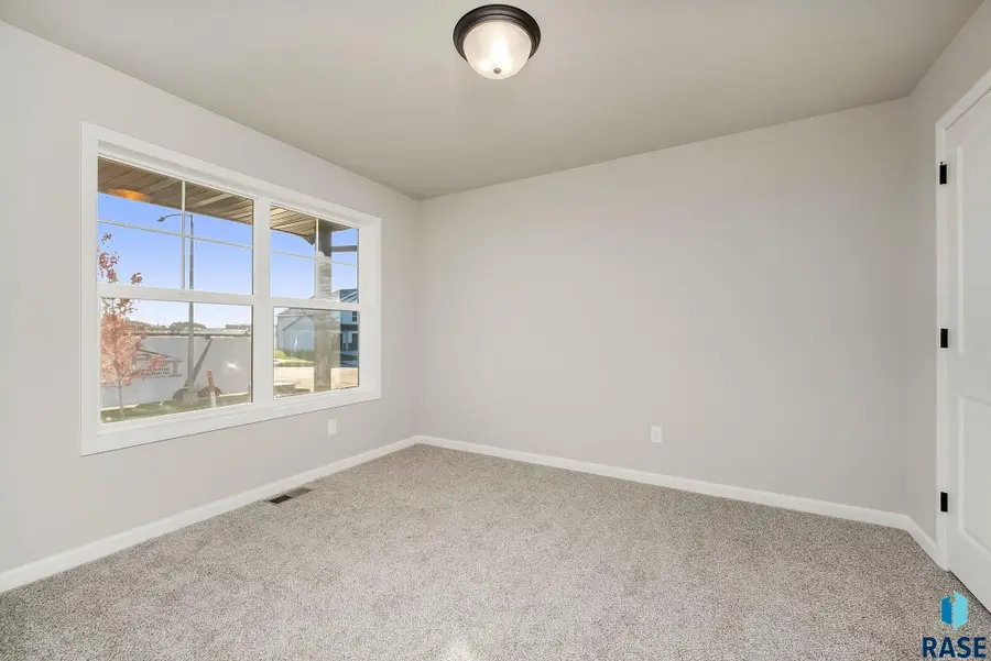 2201 E Alexa St, Brandon, SD 57005 - #3