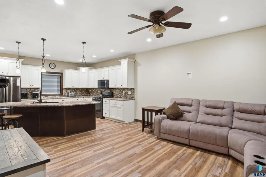 46878 270th St St, Tea, SD 57064 - #3