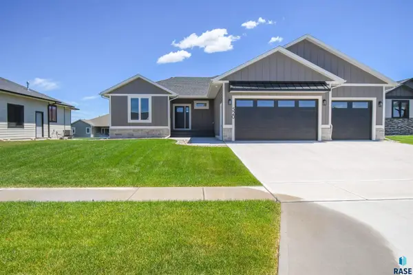 520 Quartzite Ave, Tea, SD 57064