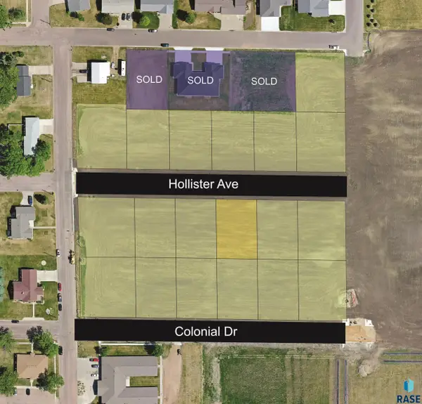 204 Hollister Ave, Salem, SD 57058