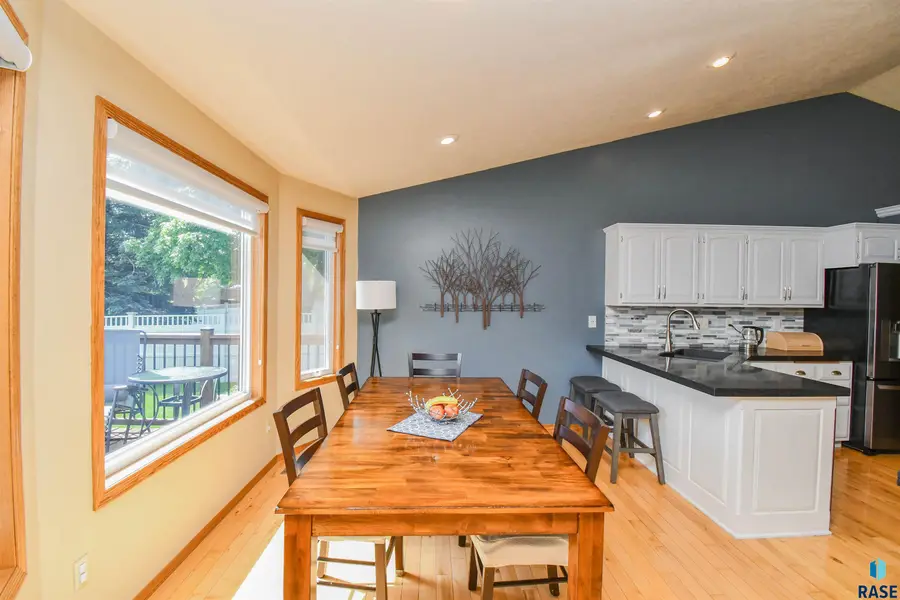 S Grace Ave, Sioux Falls, SD 57103 - #3