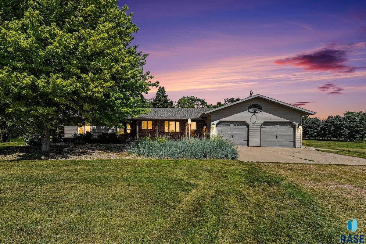 45890 237th St, Wentworth, SD 57075 - #1