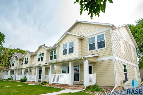 210 N Nesmith Ave, Sioux Falls, SD 57103