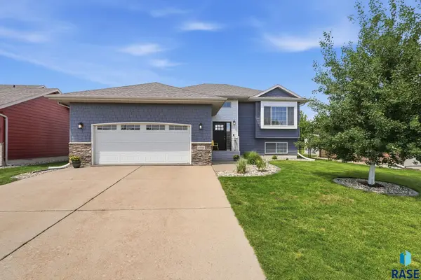 8916 W Norma Trl, Sioux Falls, SD 57106