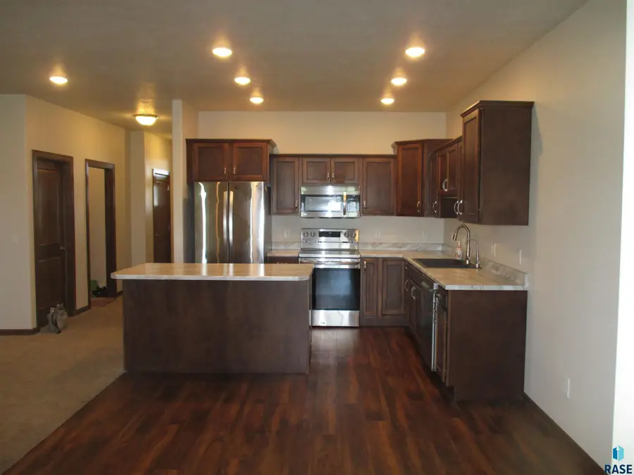 5408 E Wonder St, Sioux Falls, SD 57108 - #3