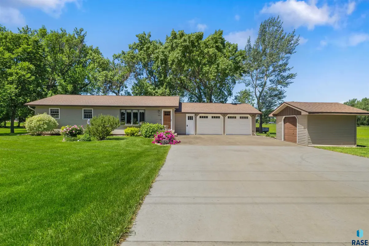 505 Grant Ave, Willow Lake, SD 57278 - #1