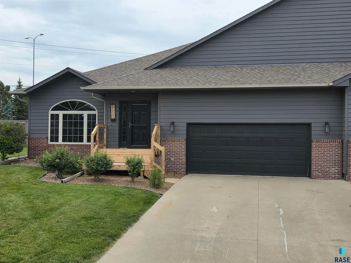 5113 S St Andrews Cir, Sioux Falls, SD 57108 - #1