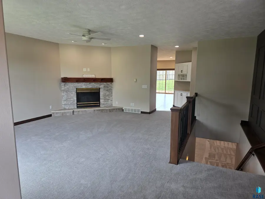 5113 S St Andrews Cir, Sioux Falls, SD 57108 - #3