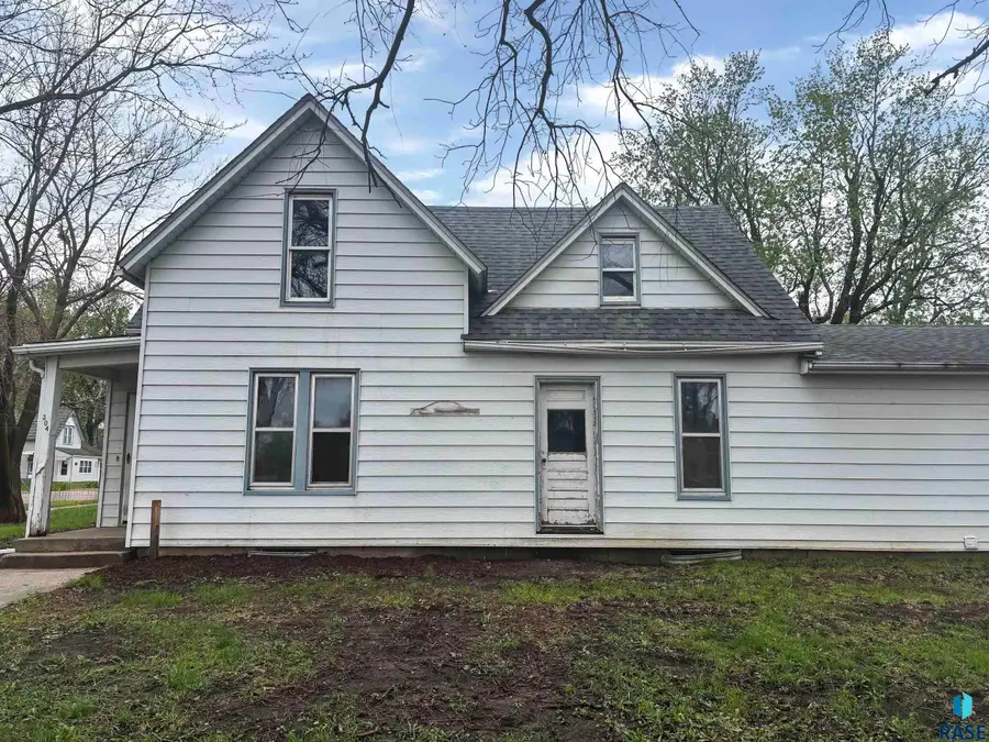 304 N Bartlett St, Canton, SD 57013 - #2