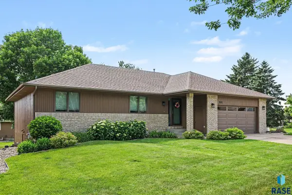 3505 S Micah Cir, Sioux Falls, SD 57103