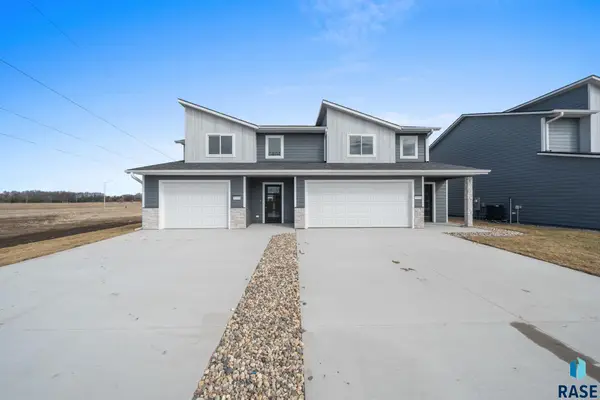 536 Oxford Ave, Harrisburg, SD 57032
