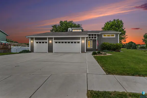 3720 E Dawley Ct, Sioux Falls, SD 57103