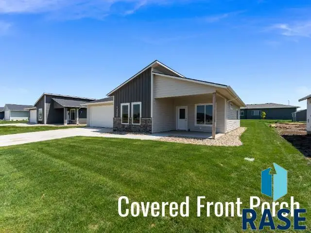 1230 N Titan St, Tea, SD 57064 - #2