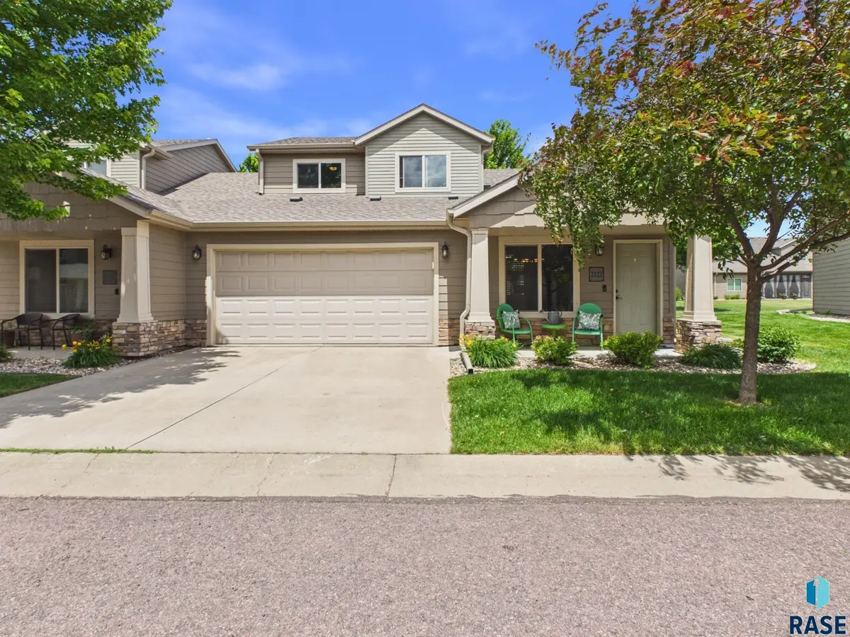 2722 E Indigo Pl, Sioux Falls, SD 57108 - #1