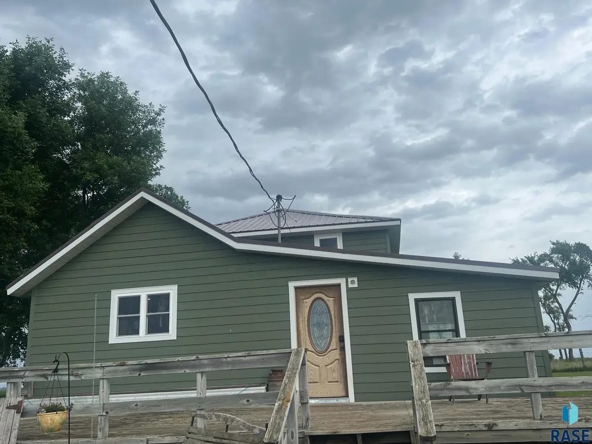 26000 445th Ave, Canistota, SD 57012 - #1