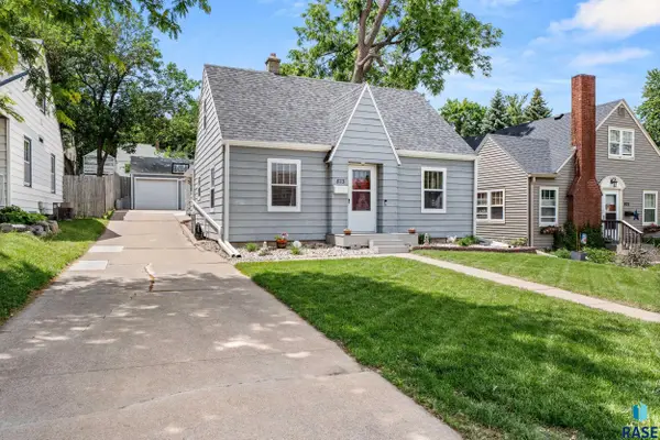 823 S West Ave, Sioux Falls, SD 57104