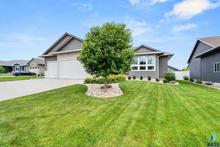3600 E High Plains Cir Cir, Sioux Falls, SD 57108 - #3