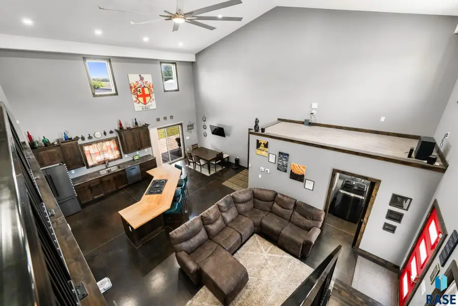 513 Beck Dr, Alcester, SD 57001 - #2
