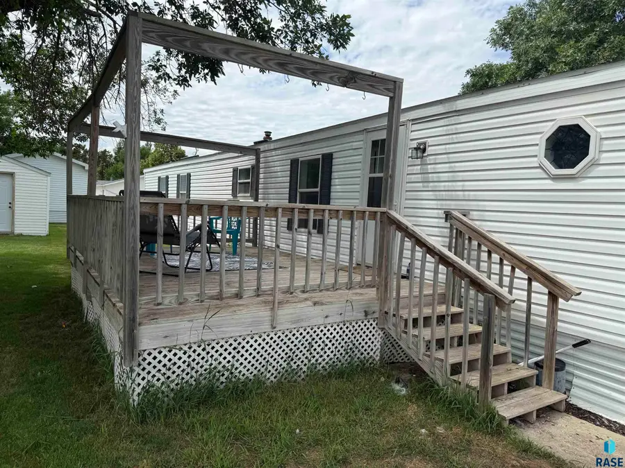 6029 S Mckenzie Pl, Sioux Falls, SD 57106 - #2