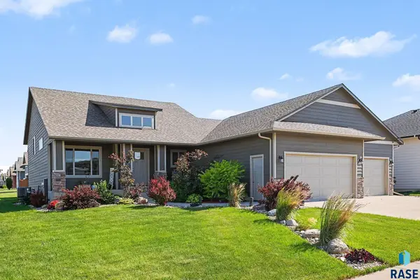6800 E Smyrna Cir, Sioux Falls, SD 57110