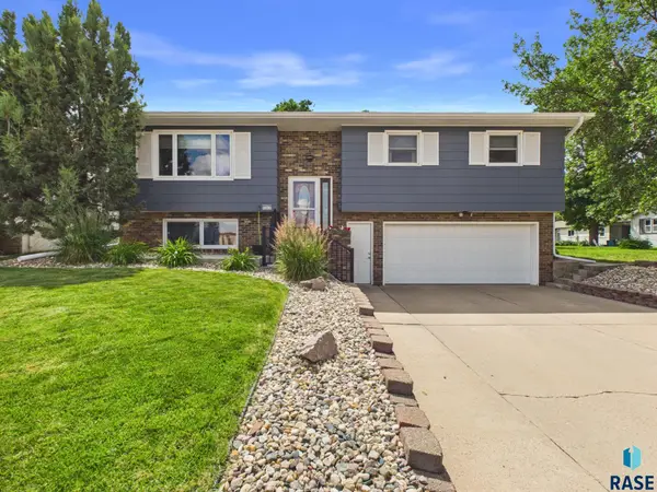 2513 S Lake Ave, Sioux Falls, SD 57105