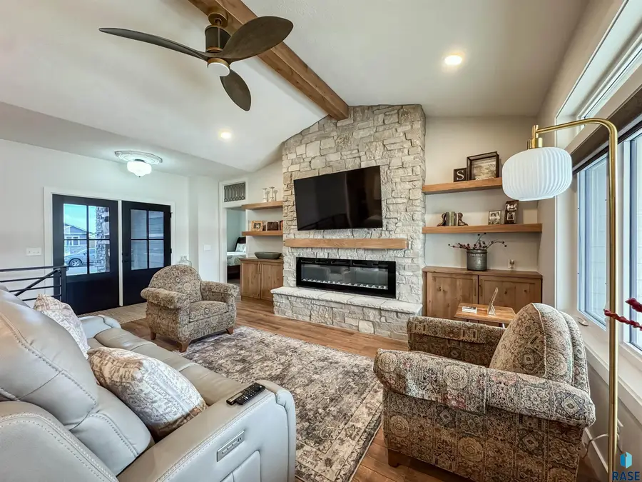 5504 E Morningside Cir, Sioux Falls, SD 57110 - #3