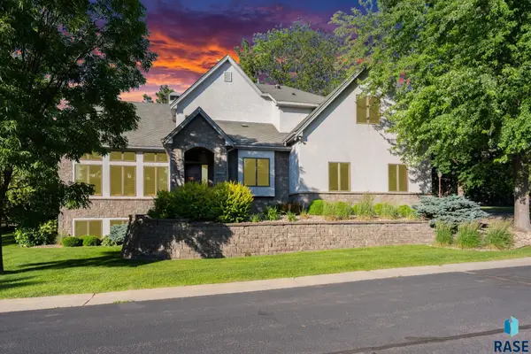 2502 S Big Timber Pl, Sioux Falls, SD 57105