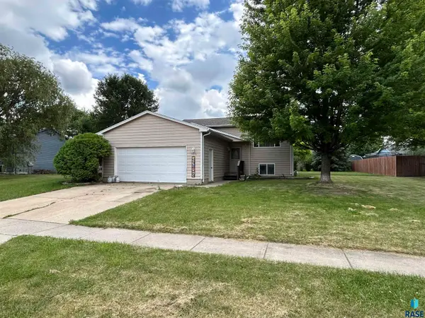 135 Carroll St, Tea, SD 57064