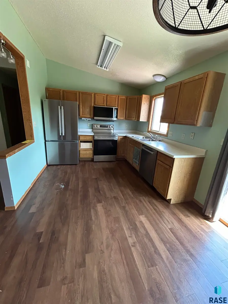 135 Carroll St, Tea, SD 57064 - #3