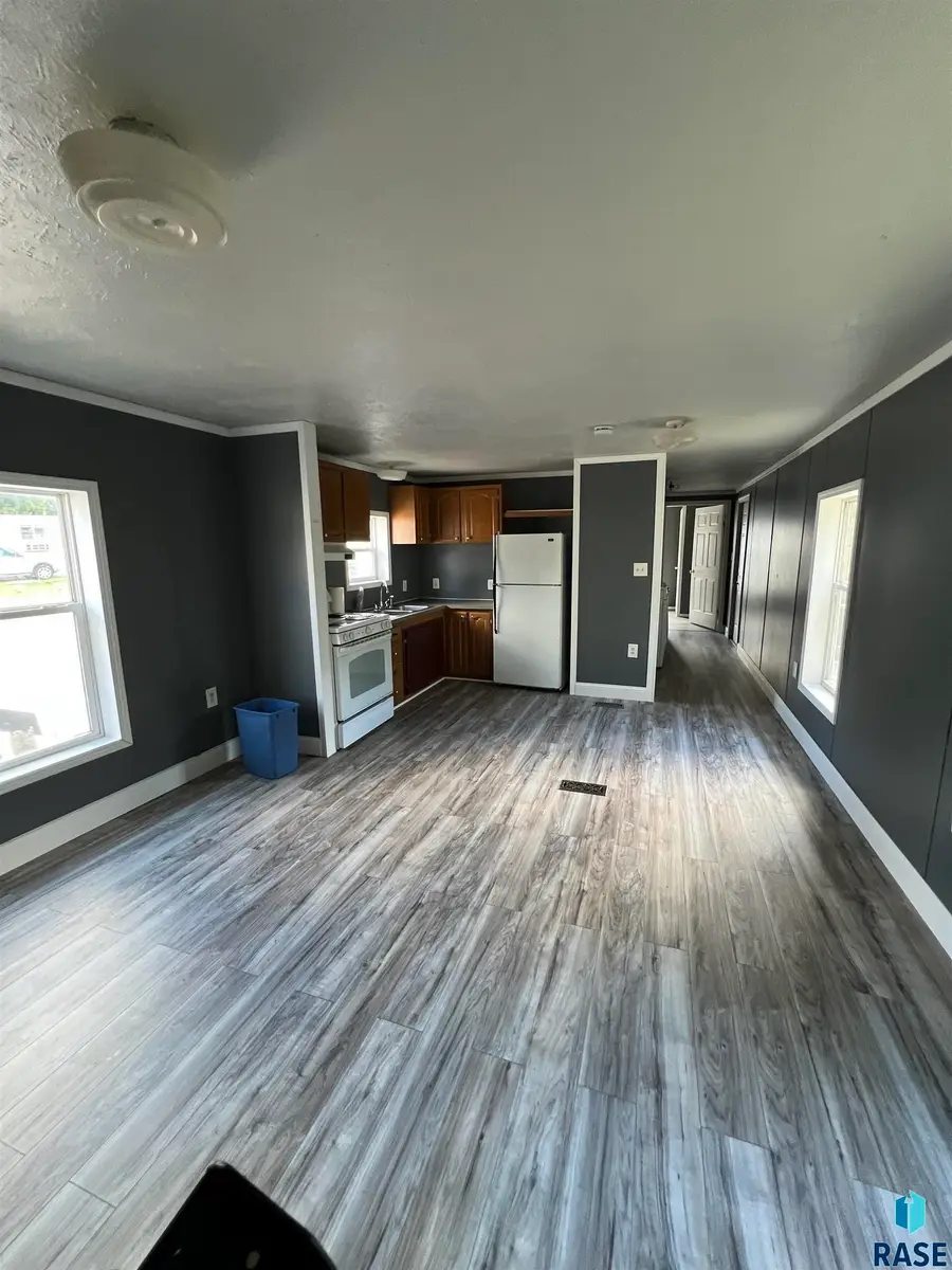 408 E Hayes Pl, Sioux Falls, SD 57103 - #2
