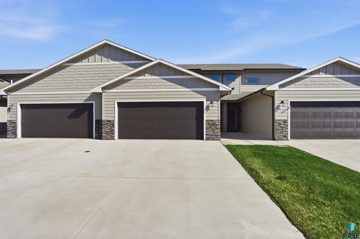 3626 E Siasconset Pl, Sioux Falls, SD 57108 - #1