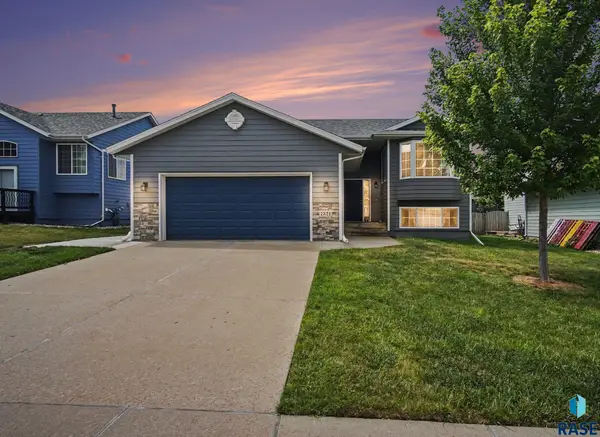 7321 W 51st St, Sioux Falls, SD 57106