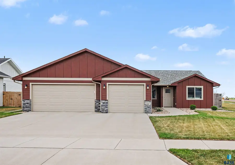 N Main St, Lennox, SD 57039 - #2