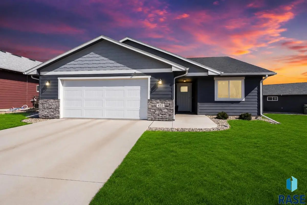 422 Thelma Ave, Harrisburg, SD 57032 - #1