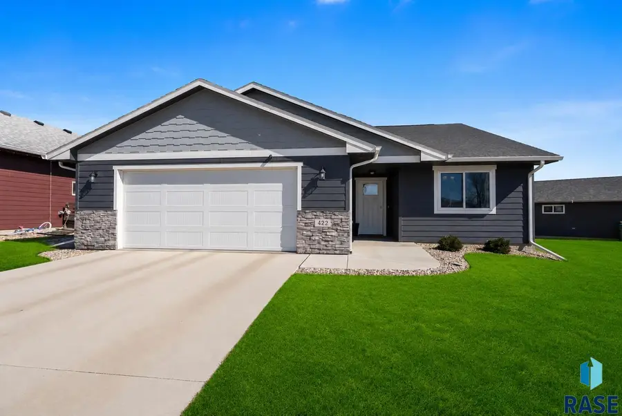 422 Thelma Ave, Harrisburg, SD 57032 - #2
