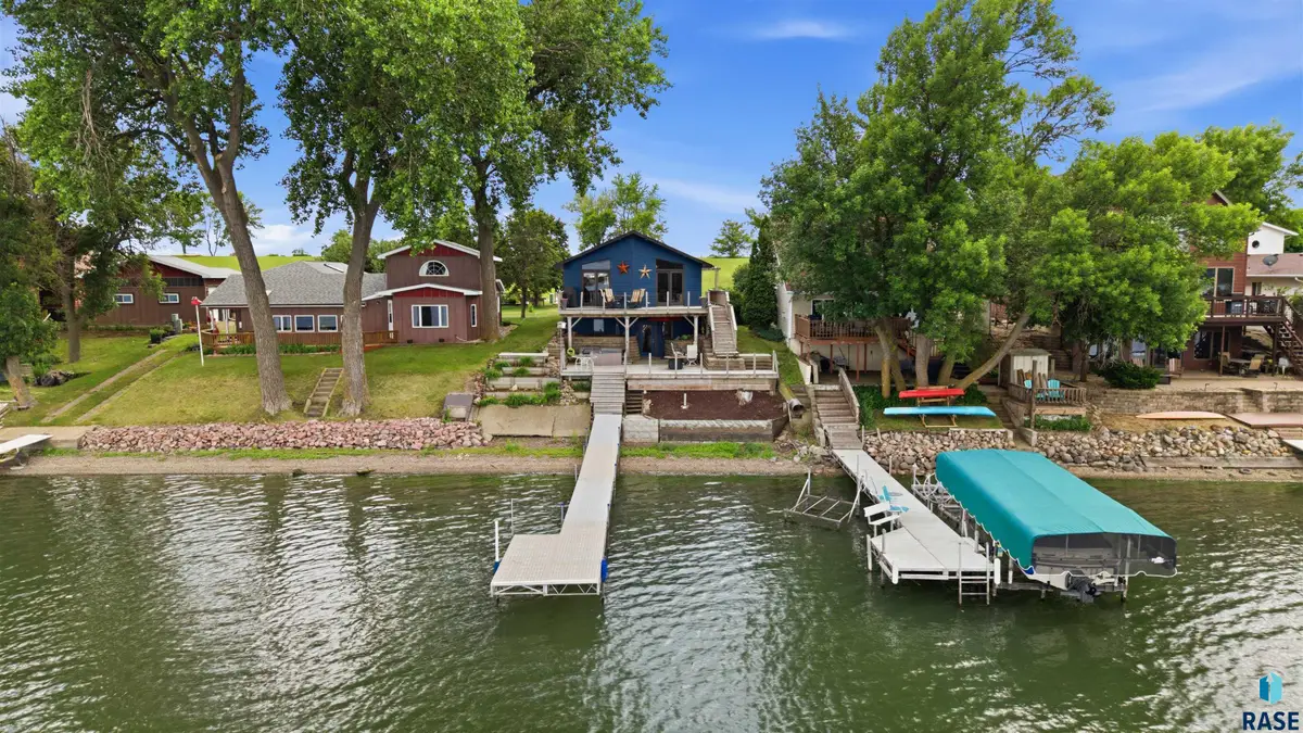 Best Point Dr, Madison, SD 57042 - #1
