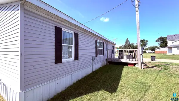 400 E Maple #16 St #16, Beresford, SD 57004