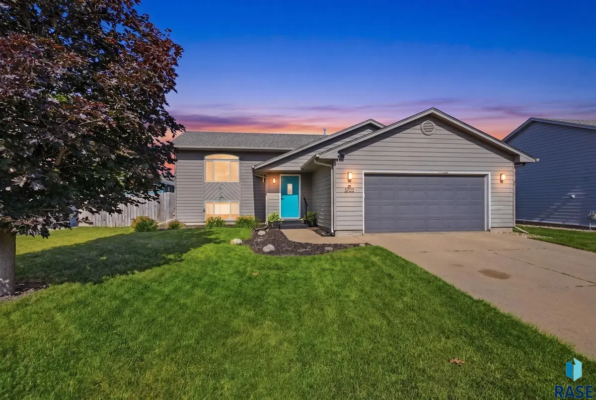 5705 S Cain Ave, Sioux Falls, SD 57106 - #1