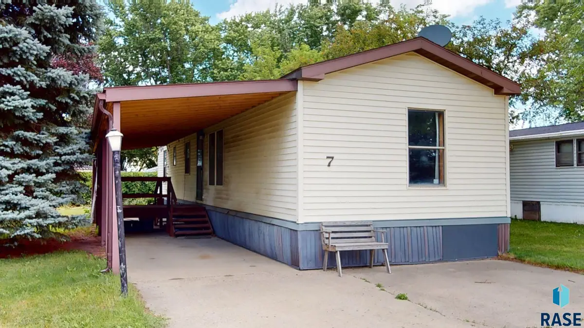 410 S Medary Ave #7, Brookings, SD 57006 - #1