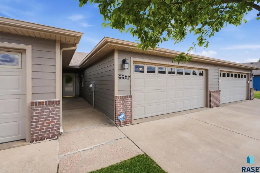 6622 S Tomar Rd, Sioux Falls, SD 57108 - #3