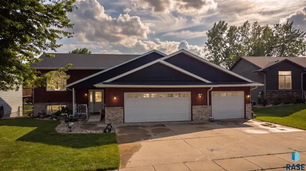 3409 N Orion Dr, Sioux Falls, SD 57107
