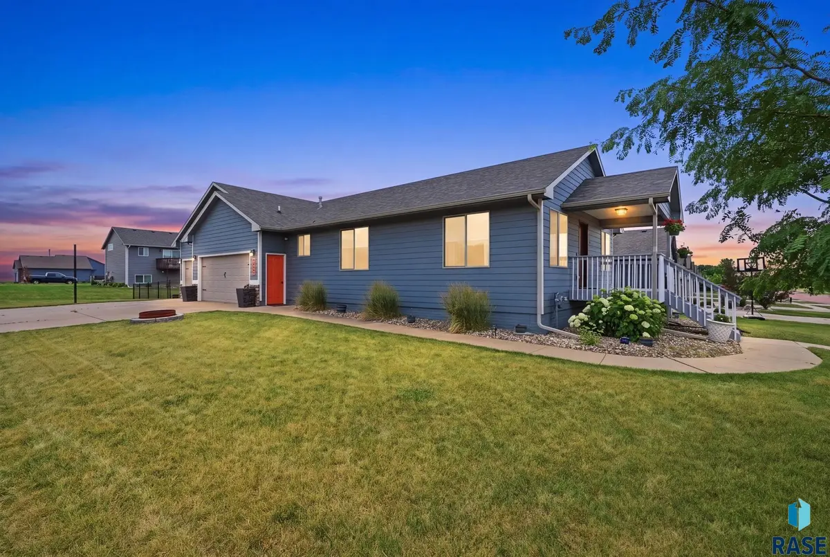 1001 Miah St, Harrisburg, SD 57032 - #1