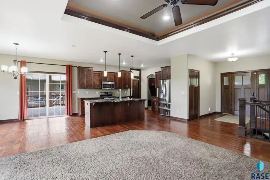 1817 S Copper Crest Cir, Sioux Falls, SD 57110 - #3