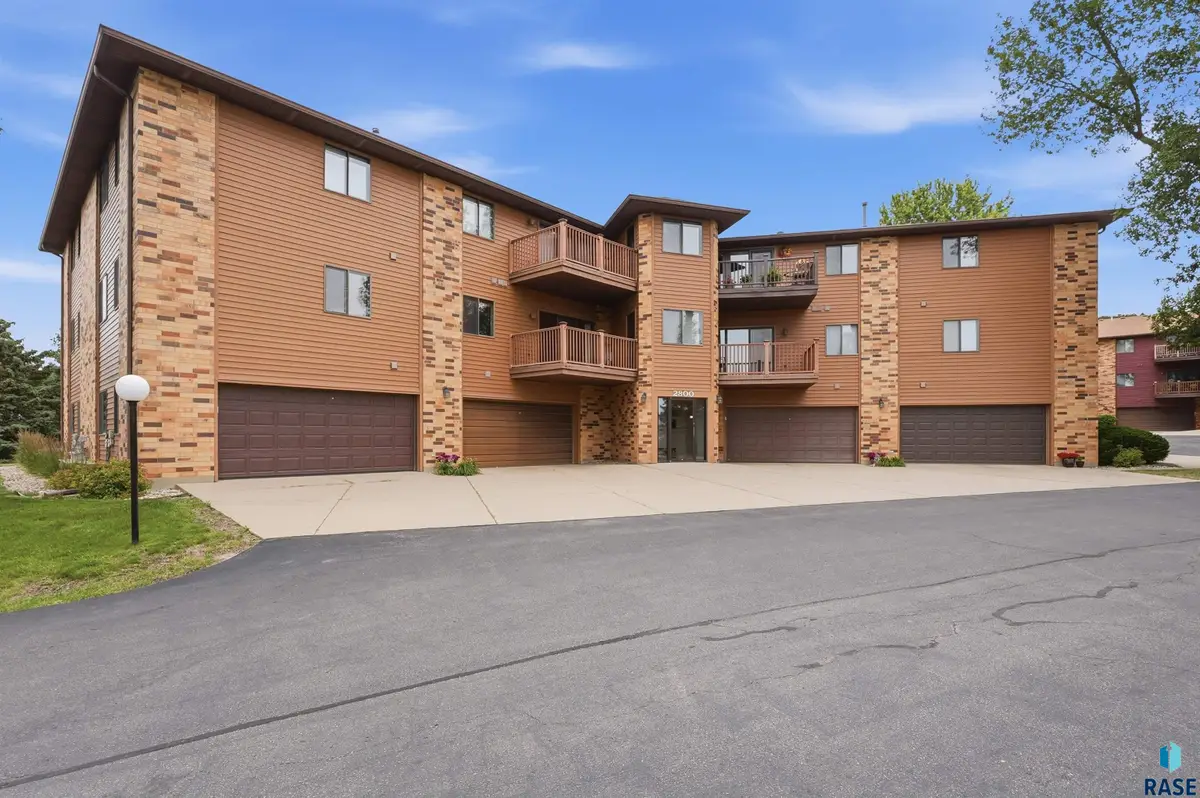 2800 E Orchard Pl #201, Sioux Falls, SD 57103 - #1