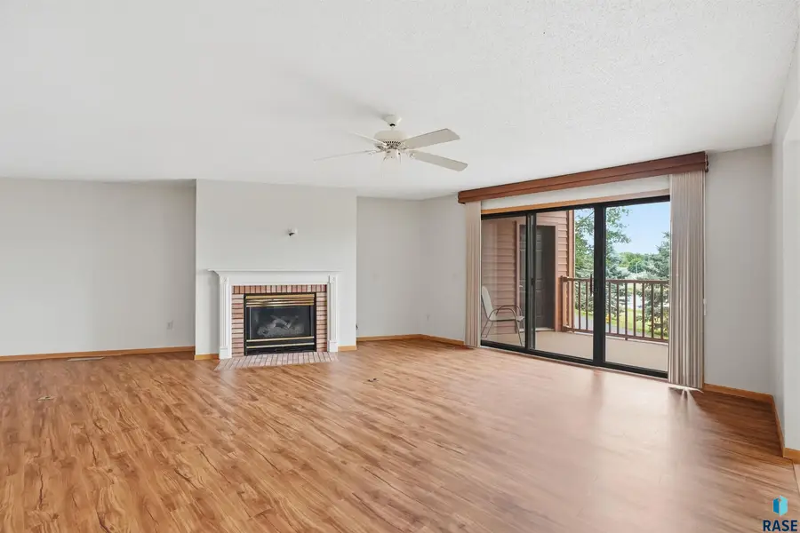 2800 E Orchard Pl #201, Sioux Falls, SD 57103 - #2
