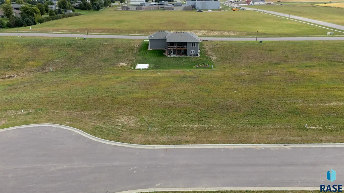 112 High Cross Cir, Crooks, SD 57020 - #1